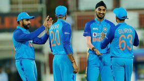 IND vs SA: ബൗളിങും 'പെര്ഫെക്ട് ഓക്കെ'! കാര്യവട്ടത്ത് സൗത്താഫ്രിക്കയെ കരയിച്ച് ഇന്ത്യ IND vs SA: ബൗളിങും 'പെര്ഫെക്ട് ഓക്കെ'! കാര്യവട്ടത്ത് സൗത്താഫ്രിക്കയെ കരയിച്ച് ഇന്ത്യ