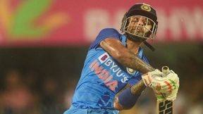   Ind Vs Sa T20 : വെടിക്കെട്ട് ഫിഫ്റ്റി, പിന്നാലെ റെക്കോഡുകളുടെ പെരുമഴ, 'സൂര്യ ഓണ്‍ ഫയര്‍'