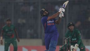 IND vs BAN: വിരലിന് പരിക്കേറ്റു, ഒമ്പതാമനായെത്തി ഫിഫ്റ്റി, തോല്വിയിലും രോഹിത്തിന് കൈയടി IND vs BAN: വിരലിന് പരിക്കേറ്റു, ഒമ്പതാമനായെത്തി ഫിഫ്റ്റി, തോല്വിയിലും രോഹിത്തിന് കൈയടി
