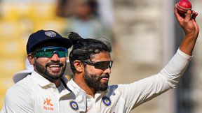   IND vs AUS: ജഡേജ പന്ത് ചുരണ്ടിയോ? സിറാജ് കൈമാറിയതെന്ത്? വീഡിയോ വൈറല്‍