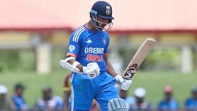 IND vs WI: പന്തെറിയും മുമ്പ് ഇടംകൈയന്‍, പൊടുന്നനെ വലംകൈയനായി ജയ്‌സ്വാള്‍! കിടു സിക്‌സ്, വീഡിയോ