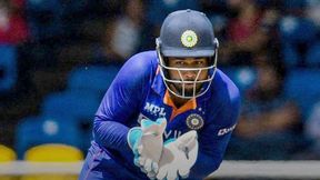 IND vs WI: എവിടെ സഞ്ജുവിന്റെ ബാറ്റിങ്? വിക്കറ്റ് കീപ്പിങിലൊതുങ്ങി, ഇനി ഫ്‌ളോപ്പെന്നു പഴിക്കരുത്! 