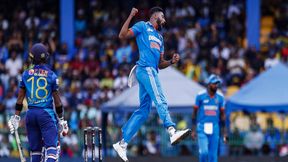 Asia Cup 2023: തീയായി സിറാജ്, ശ്രീലങ്ക 'തവിടുപൊടി'! ലോക റെക്കോഡ് Asia Cup 2023: തീയായി സിറാജ്, ശ്രീലങ്ക 'തവിടുപൊടി'! ലോക റെക്കോഡ്