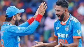 Asia Cup 2023: അന്ന് ലോകം പരിഹസിച്ചു, ഇന്ന് വാഴ്ത്തുന്നു! സിറാജാണ് ഹീറോ- കോലിക്ക് അഭിമാനം Asia Cup 2023: അന്ന് ലോകം പരിഹസിച്ചു, ഇന്ന് വാഴ്ത്തുന്നു! സിറാജാണ് ഹീറോ- കോലിക്ക് അഭിമാനം