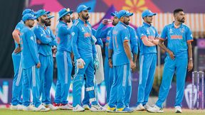 World Cup 2023: മെഡലില്ല, പകരം ബെല്റ്റൂരിയടിക്കും! ദുരന്തമായി ഇന്ത്യന് ഫീല്ഡിങ്, പരിഹാസം World Cup 2023: മെഡലില്ല, പകരം ബെല്റ്റൂരിയടിക്കും! ദുരന്തമായി ഇന്ത്യന് ഫീല്ഡിങ്, പരിഹാസം