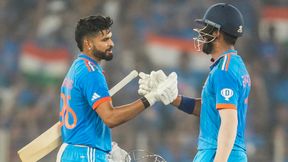 World Cup 2023: ഹാര്ദിക്കെങ്കില് ശ്രേയസ് ഫിഫ്റ്റിയടിക്കില്ല! അതു തടയും, രാഹുല് ചെയ്തത് കണ്ടോ? World Cup 2023: ഹാര്ദിക്കെങ്കില് ശ്രേയസ് ഫിഫ്റ്റിയടിക്കില്ല! അതു തടയും, രാഹുല് ചെയ്തത് കണ്ടോ?