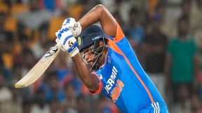 IND vs BAN: സഞ്ജു ഈസ് ബാക്ക്, ഓപ്പണിങ്ങില് കസറി; ഷോട്ടുകള് ക്ലാസിക്; ആരാധകര് ഹാപ്പി IND vs BAN: സഞ്ജു ഈസ് ബാക്ക്, ഓപ്പണിങ്ങില് കസറി; ഷോട്ടുകള് ക്ലാസിക്; ആരാധകര് ഹാപ്പി
