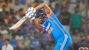 IND vs SA: സഞ്ജുവിനെ ട്രോളാന് വരട്ടെ, ആ ബോള് 'ചതി'!! നേരിടാന് ആര്ക്കുമാവില്ല, ഈ കാരണം IND vs SA: സഞ്ജുവിനെ ട്രോളാന് വരട്ടെ, ആ ബോള് 'ചതി'!! നേരിടാന് ആര്ക്കുമാവില്ല, ഈ കാരണം
