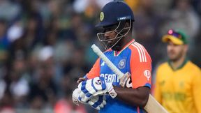IND vs SA: ക്ഷമിക്കണം! സിക്സര് മുഖത്തുകൊണ്ട ആരാധികയെ കണ്ട് സഞ്ജു; കൈയടിച്ച് ആരാധകര് IND vs SA: ക്ഷമിക്കണം! സിക്സര് മുഖത്തുകൊണ്ട ആരാധികയെ കണ്ട് സഞ്ജു; കൈയടിച്ച് ആരാധകര്
