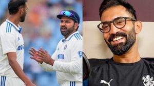   IND vs SA: ആ ഹീറോയെ ഇന്ത്യ മിസ് ചെയ്തു, ബൗളിങ്ങില്‍ ബാധിച്ചു- ചൂണ്ടിക്കാട്ടി കാര്‍ത്തിക്