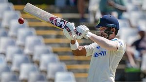   IND vs SA: ഇതിലും ഭേദം സ്‌കൂള്‍ കുട്ടികള്‍! വന്‍ നാണക്കേടില്‍ ഇന്ത്യ- ചരിത്രത്തില്‍ ഇതാദ്യം