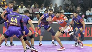 Pro Kabaddi League: ഇവരാണ് ഹീറോസ്, ഇതിനെ വെല്ലാന്‍ മറ്റൊന്നില്ല | 5 മാജിക്കല്‍ പ്രകടനങ്ങള്‍
