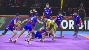 PKL: ഇത്തവണ ആരൊക്കെ പ്ലേ ഓഫിലെത്തും? സാധ്യത ഈ ടീമുകള്‍ക്ക്- പ്രവചനം ഇതാ
