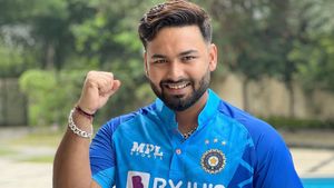 T20 World Cup 2024: ജിതേഷും സഞ്ജുവുമല്ല; വിക്കറ്റ് കീപ്പറായി റിഷഭ് മതി! കാരണം പറഞ്ഞ് റെയ്‌ന