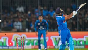    IND vs AFG: ഡെക്കില്‍ ഹിറ്റ്മാന്‍ 'കിങ്', വമ്പന്‍ റെക്കോഡിലും നാണക്കേട് ബാക്കി! ടി20 മതിയാക്കാം