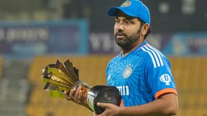 IND vs AFG: രോഹിത് വൈറ്റ് വാഷ് സ്‌പെഷ്യലിസ്റ്റോ? ഏഴയലത്ത് ആരുമില്ല! ധോണി ഇനി തനിച്ച് വിലസില്ല