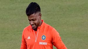   IND vs AFG: സഞ്ജു എവിടെ? എന്തുകൊണ്ട് പ്ലേയിങ് 11ലില്ല? ആരാധകര്‍ പ്രതികരിക്കുന്നു