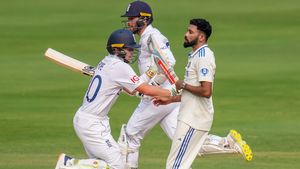 IND vs ENG: ഡബിളിന് പകരം ബൗണ്ടറി! ക്യാച്ചും പാഴാക്കി, ദുരന്തമായി ഇന്ത്യന്‍ ഫീല്‍ഡിങ്, ഒത്തുകളിയോ? 