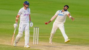 IND vs ENG: ചരിത്രം കുറിക്കുമോ ഇംഗ്ലണ്ട്? ഇന്ത്യക്കു വേണ്ടത് 9 വിക്കറ്റ്, പൊടിപാറും