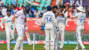   IND vs ENG: ജയ്‌സ്വാളിന് ഡബിള്‍, ആറാടി ബുംറ- ഇംഗ്ലണ്ടിനെതിരേ പിടിമുറുക്കി ഇന്ത്യ