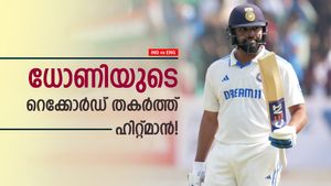 IND vs ENG: ധോണി വീണു, വീരുവിന്റെ സിംഹാസനം സേഫല്ല! രോഹിത് തട്ടിയെടുക്കും