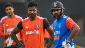   IND vs ENG: കൂടെനില്‍ക്കും, ഇന്ത്യന്‍ ടീമിലെ അടുത്ത സുഹൃത്ത് അയാള്‍- സഞ്ജു പറയുന്നു
