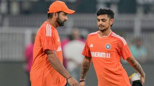 IND vs ENG: ഇഷാനെ ടീം മാനേജ്‌മെന്റ് വിളിച്ചു! താരത്തിന്റെ പ്രതികരണം ഇങ്ങനെ, ജുറേലിന് നറുക്കും വീണു