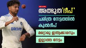   IND vs ENG: കറക്കി വീഴ്ത്തി കുല്‍ദീപ്, വമ്പന്‍ നേട്ടം- അശ്വിനും ജഡേജക്കും മുകളില്‍