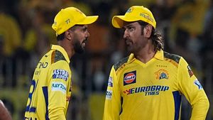   IPL 2024: ജഡേജ ഒന്ന് നിന്നേ, ധോണിയുടെ തീരുമാനം തിരുത്തി റുതുരാജ്! ക്യാപ്റ്റന്‍ കിടുവാണ്