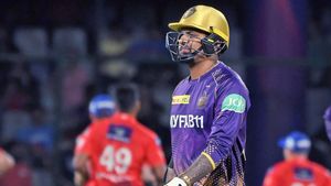 IPL 2024: നരെയ്ന്‍ വീണ്ടും ഓപ്പണറോ? ഗംഭീര്‍ കാണിച്ചത് വന്‍ മണ്ടത്തരം! ഇതാ കാരണം  