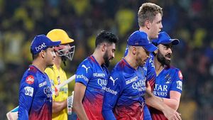   IPL 2024: മന്ദാനയെ ക്യാപ്റ്റനാക്കൂ, 8ാമത്തെ തുടര്‍ തോല്‍വി; ആര്‍സിബിക്ക് ട്രോള്‍ പൂരം