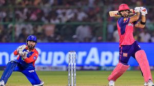   IPL 2024: 26 പന്തില്‍ 26, പിന്നെ വെടിക്കെട്ട്! സഞ്ജു ഉപദേശിച്ചതെന്ത്? വിജയ മന്ത്രം പരാഗ് പറയുന്നു