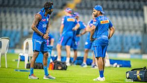 IPL 2024: മുംബൈയില്‍ 2 ഗ്രൂപ്പ്! രോഹിത്തിന്റെ 'ടീമില്‍' ആരൊക്കെ? ഹാര്‍ദിക്കിനൊപ്പം ഇവര്‍