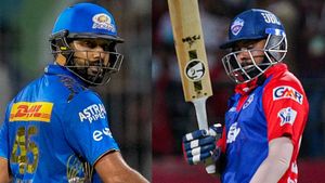    IPL 2024: രോഹിത് മുംബൈ വിടും, പിന്‍ഗാമിയായി പൃഥ്വി! ഓപ്പണിങ്ങില്‍ കസറും- കാരണങ്ങളിതാ