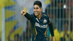   IPL 2024: സീനിയേഴ്‌സാണ് ഗില്ലിന്റെ ഹീറോസ്, ഹാര്‍ദിക് കണ്ട് പഠിക്കണം! പ്രശംസിച്ച് ആരാധകര്‍