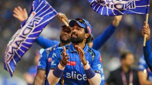    IPL 2024: രോഹിത്-ഹാര്‍ദിക് ഉടക്ക് എങ്ങനെ അവസാനിച്ചു? പിന്നില്‍ സച്ചിനല്ല; ഇടപെട്ടത് സൂര്യകുമാര്‍