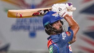   IPL 2024: രാഹുല്‍ 'ഷോ', സഞ്ജുവും റിഷഭും ഭയക്കണം! ലോകകപ്പില്‍ രോഹിത്തിനൊപ്പം ഓപ്പണറോ?