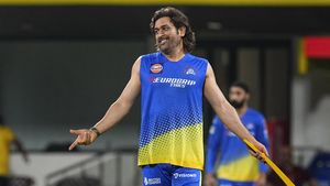 IPL 2024: തോറ്റെങ്കിലും ജയിച്ചത് ചെന്നൈ ആരാധകര്‍! ധോണി രണ്ട് സീസണ്‍ കൂടെ കളിക്കണമെന്ന് മുന്‍ താരം