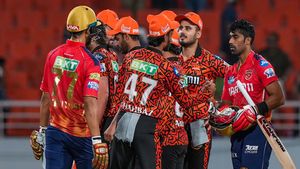    IPL 2024: പഞ്ചാബ് മണ്ടന്മാരുടെ നിരയോ? ജയിക്കേണ്ട കളി തോല്‍പ്പിച്ചു! പിഴച്ചത് ആ തീരുമാനം