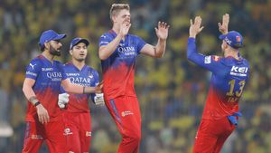 IPL 2024: 3ല്‍ രണ്ടും തോറ്റു, ആര്‍സിബിക്ക് എങ്ങനെ തിരിച്ചുവരാം? 3 പേര്‍ മനസ്സുവയ്ക്കണം! 