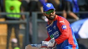   IPL 2024: അനാവശ്യ പരീക്ഷണം, ഡല്‍ഹി തോറ്റത് അതുകൊണ്ട്; റിഷഭും പോണ്ടിങ്ങും മണ്ടന്മാരോ?