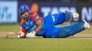    IPL 2024: റിഷഭ് ആന മണ്ടന്‍, ഡല്‍ഹിയുടെ വില്ലന്‍! കളി തോല്‍പ്പിച്ച വലിയ പിഴവുകളിതാ