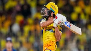   IPL 2024: തലയെ വീഴ്ത്തി റുതുരാജ്, ധോണിയുടെ വമ്പന്‍ റെക്കോഡ് തകര്‍ന്നു! ഇനി ഒന്നാമന്‍