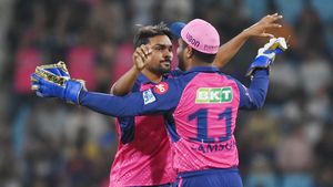 IPL 2024: 12 ഓവറില്‍ 126, കഴിഞ്ഞപ്പോള്‍ 196 മാത്രം! എല്‍എസ്ജിയെ സഞ്ജു പൂട്ടിയതെങ്ങനെ? 