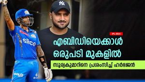   IPL 2024: സൂര്യക്ക് സവിശേഷമായ കഴിവ്, തടുക്കാന്‍ ആര്‍ക്കുമാവില്ല; പ്രശംസിച്ച് ഹര്‍ഭജന്‍
