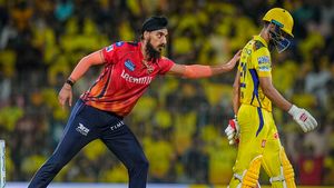   IPL 2024: 4 ഓവറില്‍ 52, അര്‍ഷ്ദീപ് എന്തിന് ലോകകപ്പ് ടീമില്‍? മറ്റൊരു നാണക്കേടും! വിമര്‍ശനം