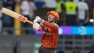 IPL 2024: ഹെഡ് 24ന് പുറത്തായാനേ, മുംബൈ സഹായിച്ചു? ഒന്നല്ല, രണ്ടു തവണ! വിമര്‍ശനം