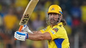   IPL 2024: ആരും മൈതാനം വിടരുത്, സിഎസ്‌കെയുടെ പോസ്റ്റ്! ധോണി വിരമിക്കല്‍ പ്രഖ്യാപിക്കും?