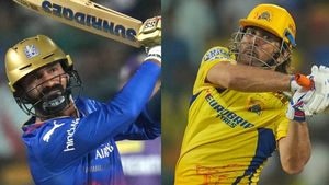    IPL 2024: ആര്‍സിബിയെ ജയിപ്പിച്ചത് ധോണിയുടെ സിക്‌സ്! അതെങ്ങനെ? വിശദീകരിച്ച് കാര്‍ത്തിക്