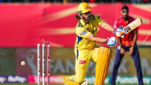   IPL 2024: ധോണി നേരത്തെ ഇറങ്ങില്ലേ? എങ്കില്‍ ബൗളറെ കളിപ്പിക്കാം! വിമര്‍ശിച്ച് ഹര്‍ഭജന്‍